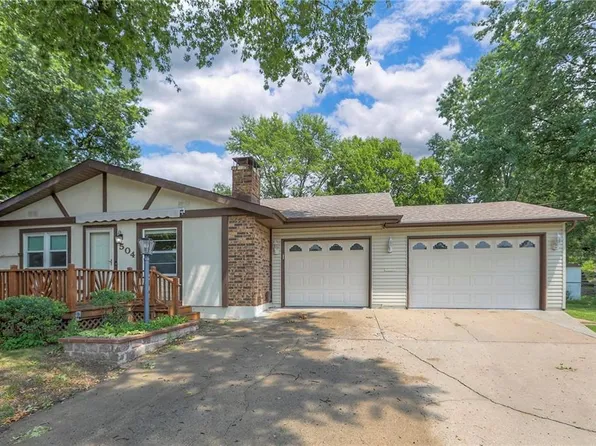 504 W Larry Cir, Independence, MO 64050