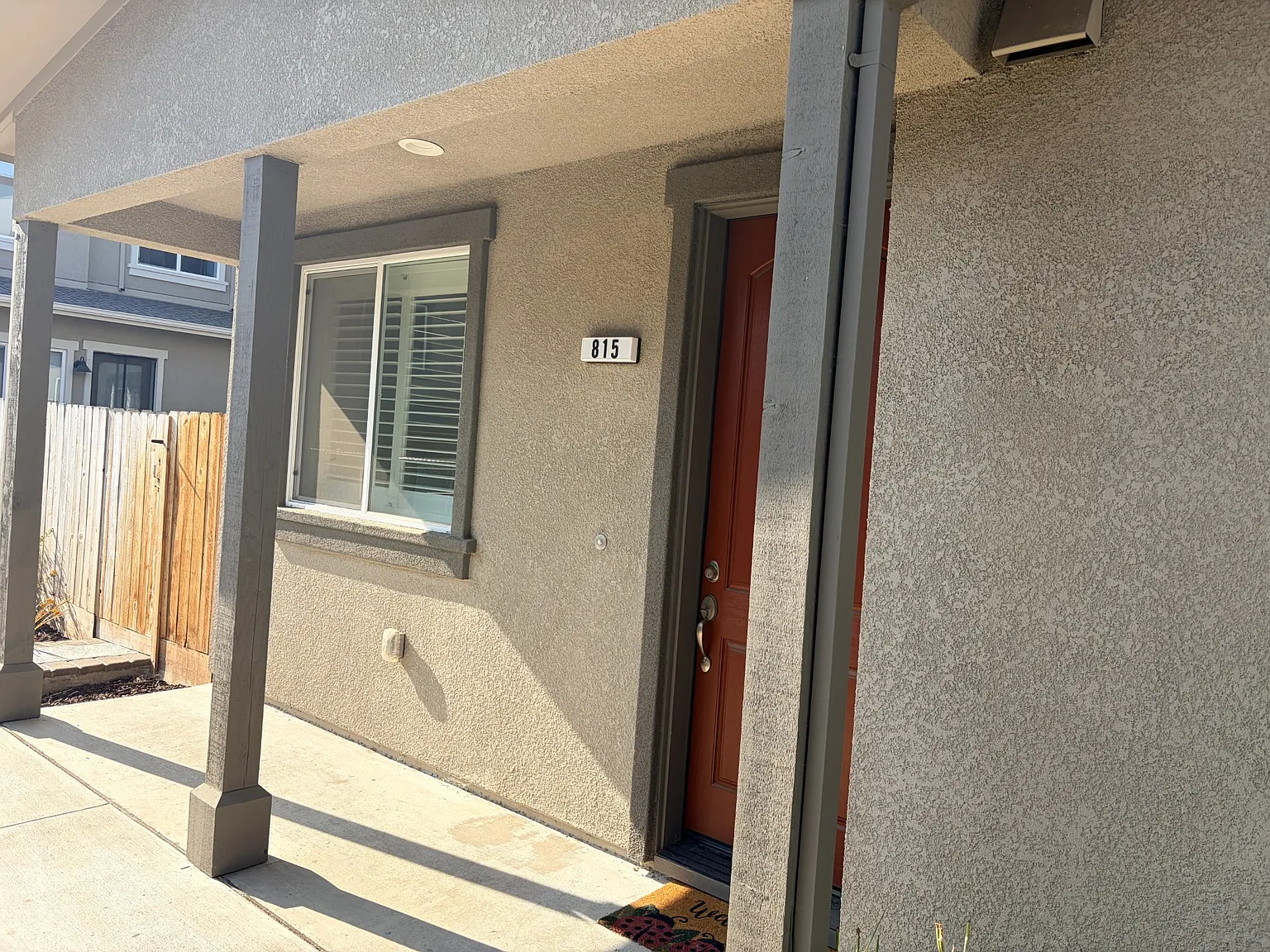Mora Cir, Soledad — Photo 1