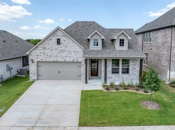 636 Brazos Dr, Van Alstyne, TX 75495
