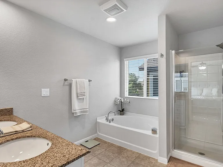 10226 Relic Oaks — Photo 6