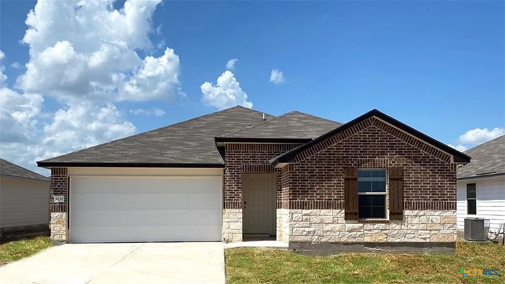 9110 Stonehollow Dr, Temple — Photo 1