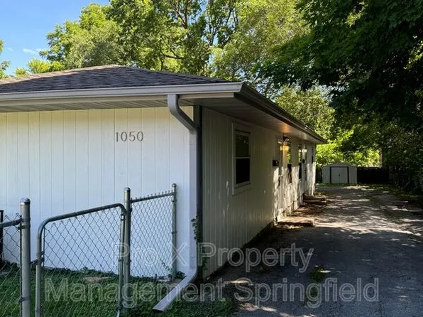 1050 W Elm St APT A, Springfield, MO 65806