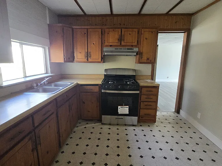 111 Owens Rd — Photo 10