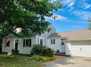 39 Harborview Dr, Hingham, MA 02043