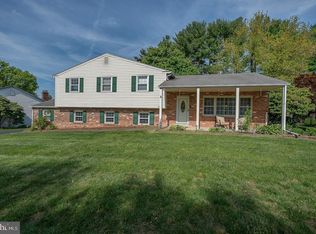 70 Hidden Valley Rd, Aston, PA 19014