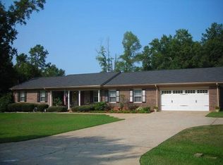 255 Newton Ridge Dr, Covington, GA 30014