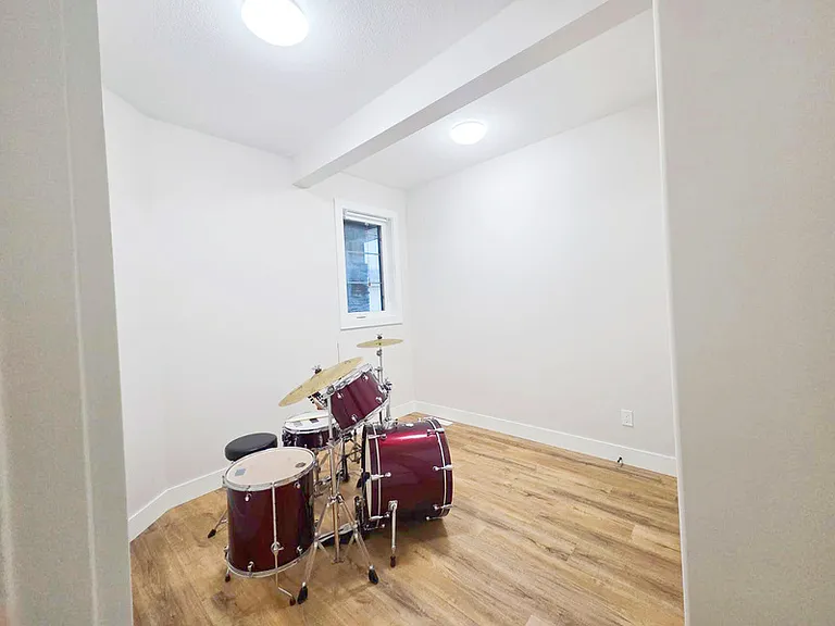 6636 Crawford Lndg SW — Photo 9