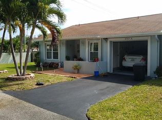 450 Lakewood Cir E APT A, Pompano Beach, FL 33063