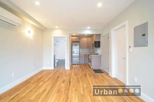 Rented by Urban Pads | media 3