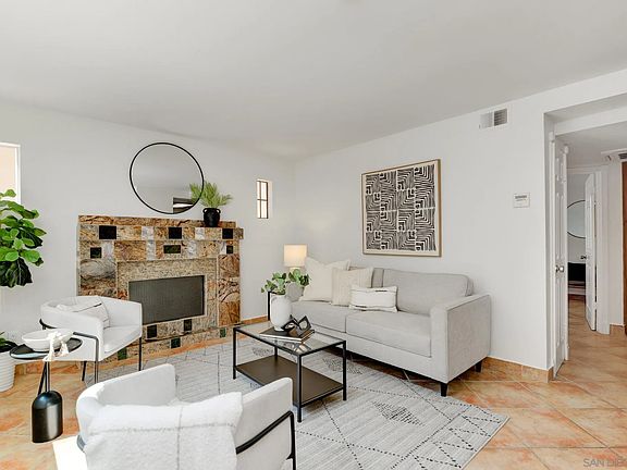 2nd image of 2608 Broadway APT 2