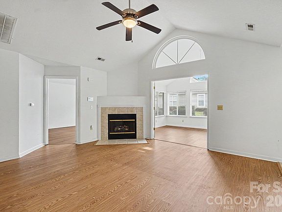 2nd image of 6809 Ledgestone Pl