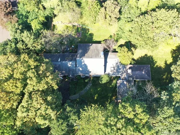 17 Old Farm Road #R, Darien, CT 06820