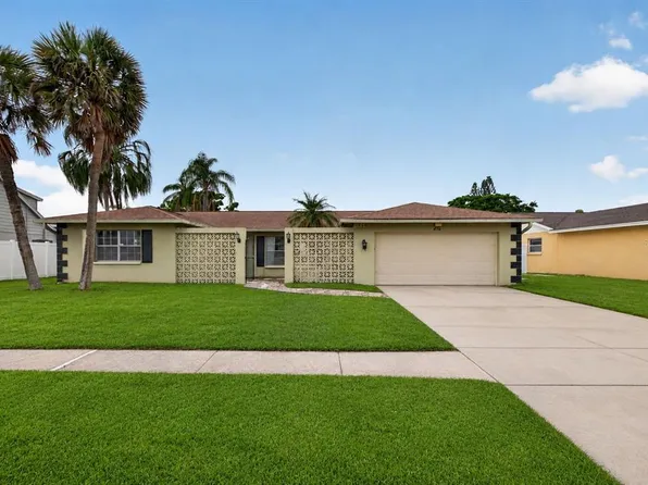 4724 Soapstone Dr, Tampa, FL 33615