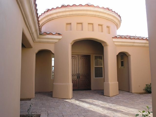 Private Courtyard