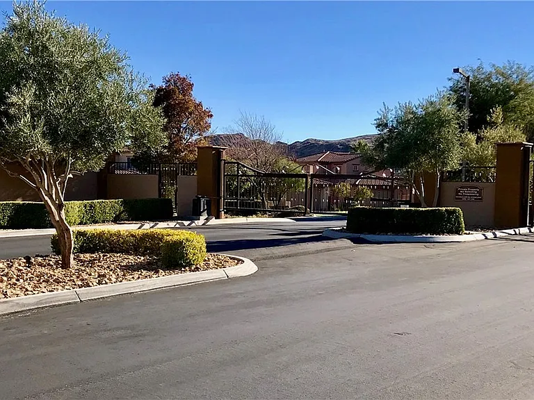 920 Contadero Pl — Photo 34