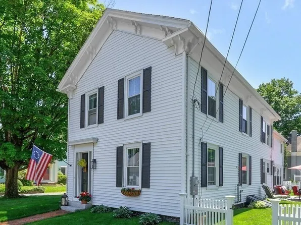 11 High St, West Brookfield, MA 01585