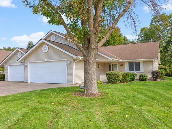 3253 Riverwood Dr, Hastings, MN 55033