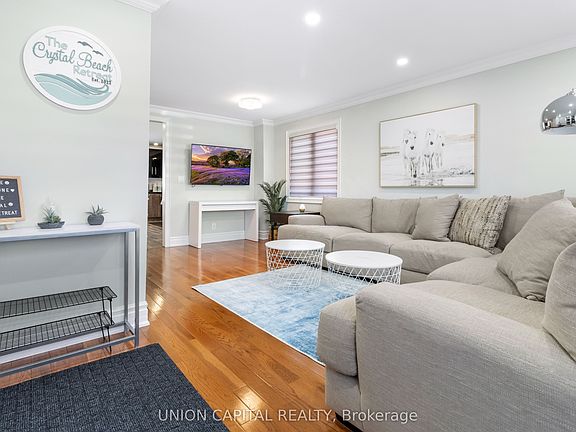 2nd image of 186 Lincoln Rd W