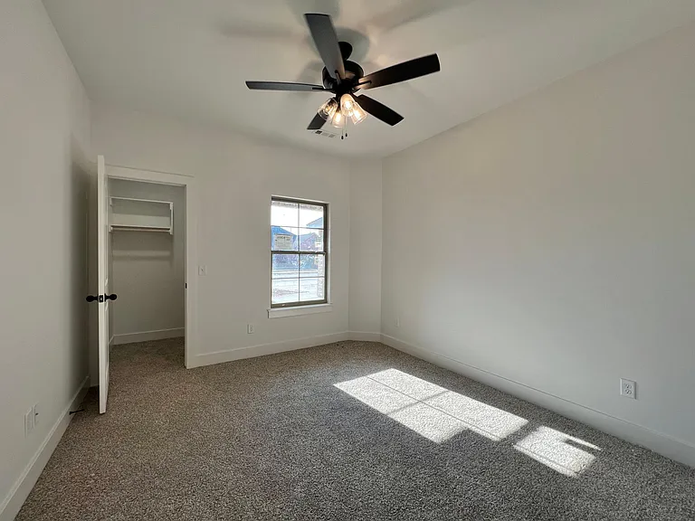 975 Sugar Pine St — Photo 15