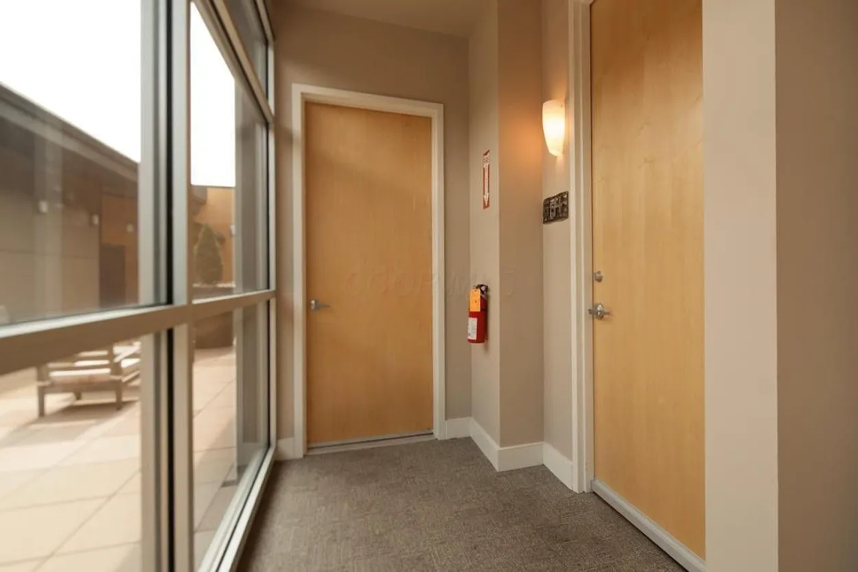 1 bed, 1719 sqft, $2,700 — Photo 3