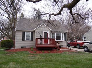 701 W Hammer Rd, Albert Lea, MN 56007