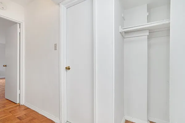 Rented by Living New York | media 9