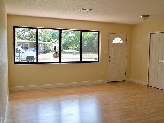 3rd image of 22 Japonica Dr