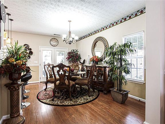 5th image of 4674 Crawford Oaks Dr
