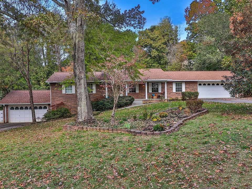 1st image of 7505 Seekirk Ln #6