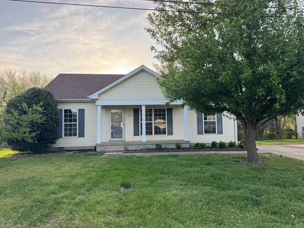 1306 Autumn Oaks Dr, Franklin, KY 42134