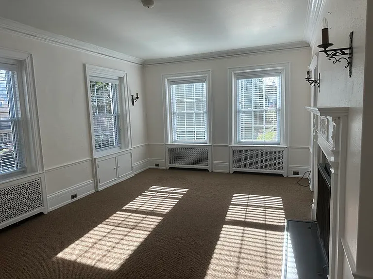 116 Congress St #11 — Photo 9
