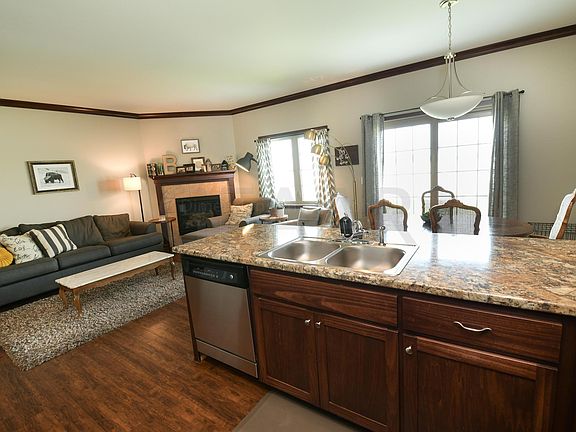 5th image of 5860 Fountain Vista Dr