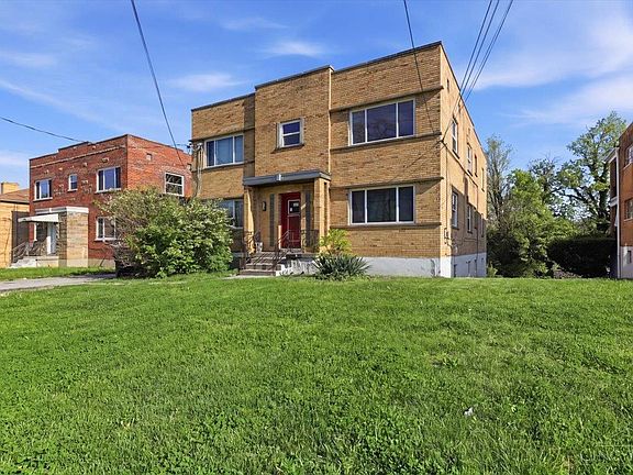 2nd image of 2580 Westwood Northern Blvd