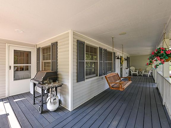 5th image of 371 Frost DRIVE