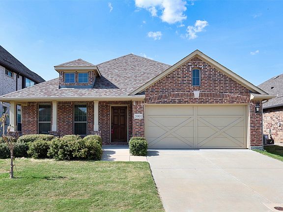 3rd image of 5901 Priory Dr