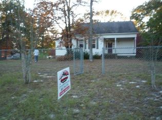 1951 Lake Dr, Williston, SC 29853