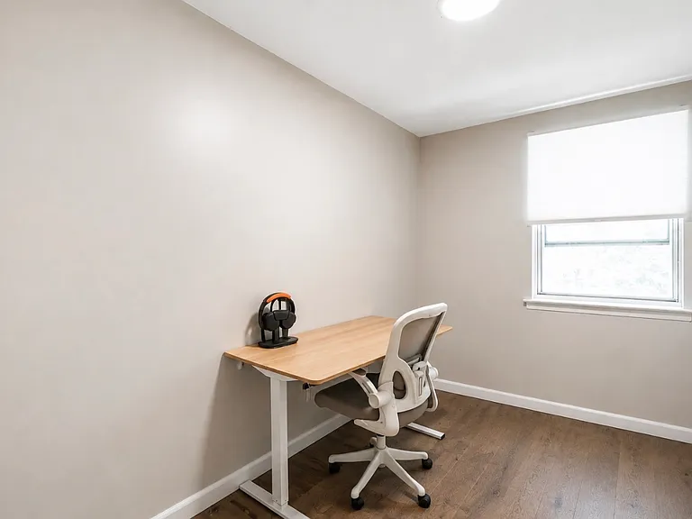 226 Rock St — Photo 13
