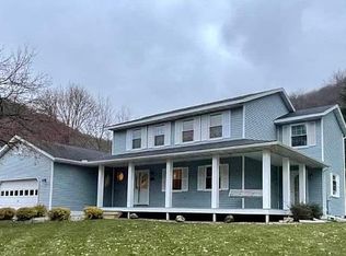 269 Oak Leaf Dr, Winona, MN 55987