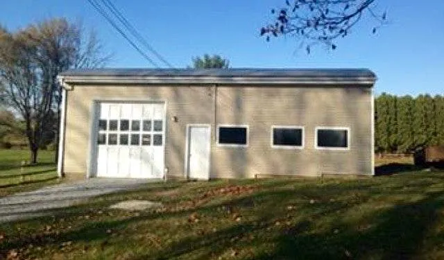 1585 Lake O Pines Street NE — Photo 3