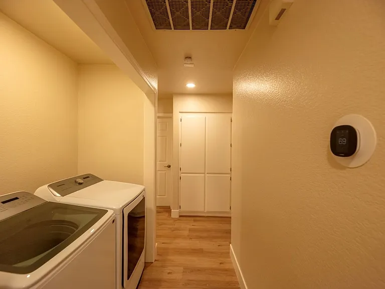 7562 Wheeldale Cir — Photo 28