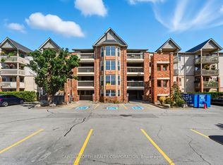 4013 Kilmer Dr #203, Burlington, ON L7M 4M3