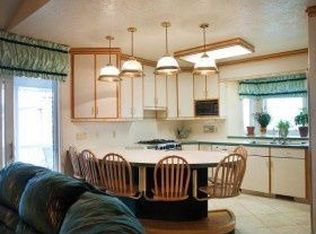 554 E 700 N, Centerville, UT 84014