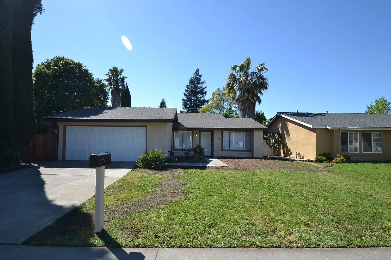 7706 Abaline Way photo 1
