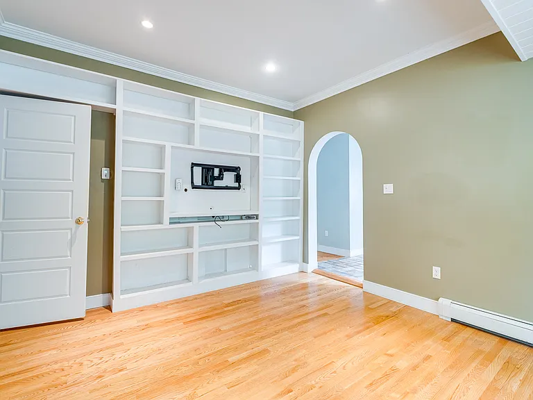 1235 Shore Rd — Photo 38
