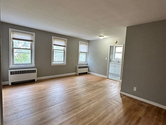 4th image of 83 S Highland Ave #B15