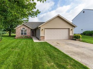4758 W Stonehaven Ln, New Palestine, IN