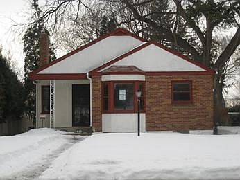 1st image of 449 Woodlawn Ave