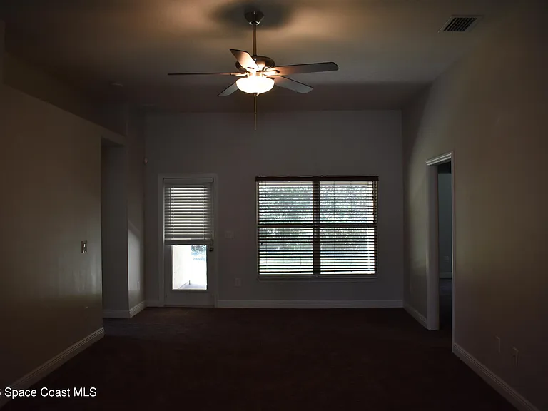 4063 Palladian Way — Photo 8