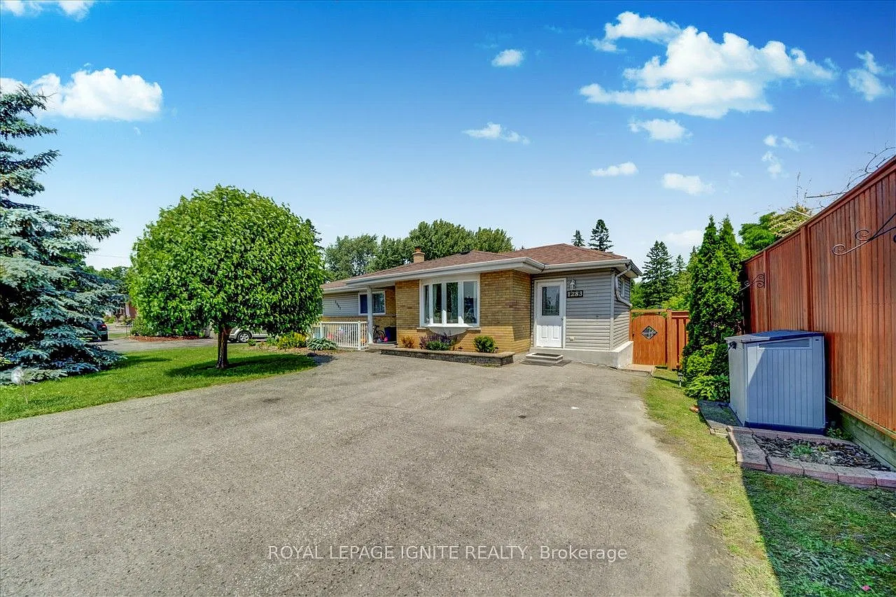 3 bed, $1,795 — Photo 2