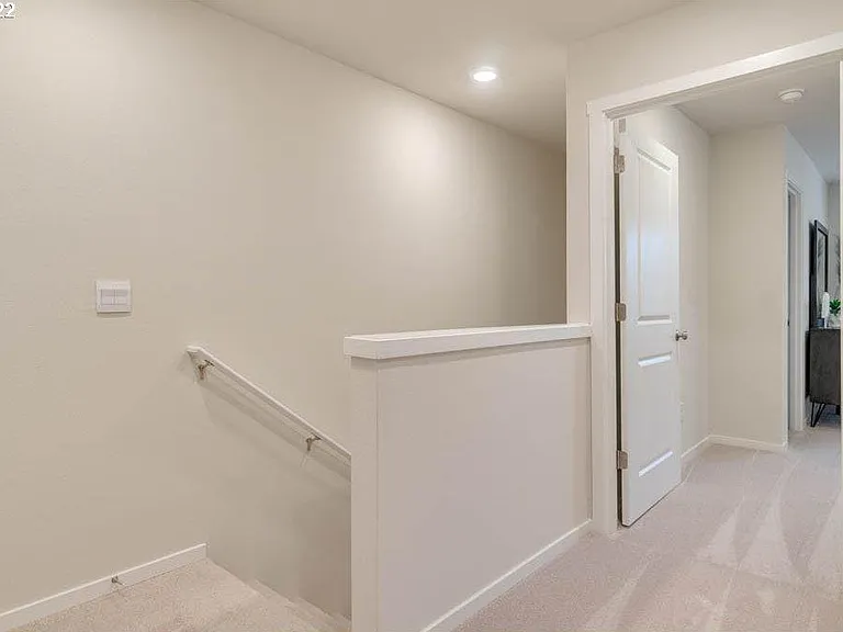 2605 NE 115th Pl — Photo 10